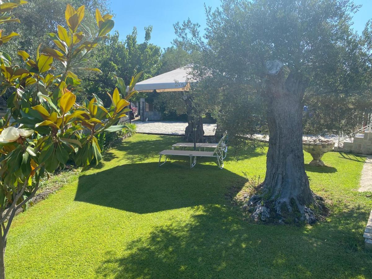 Terry'S Villa Mákri Buitenkant foto
